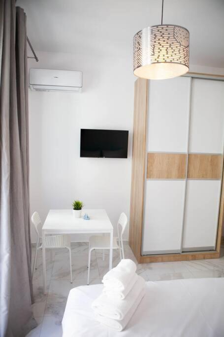 The Perfect Romantic Studio Афіни Екстер'єр фото